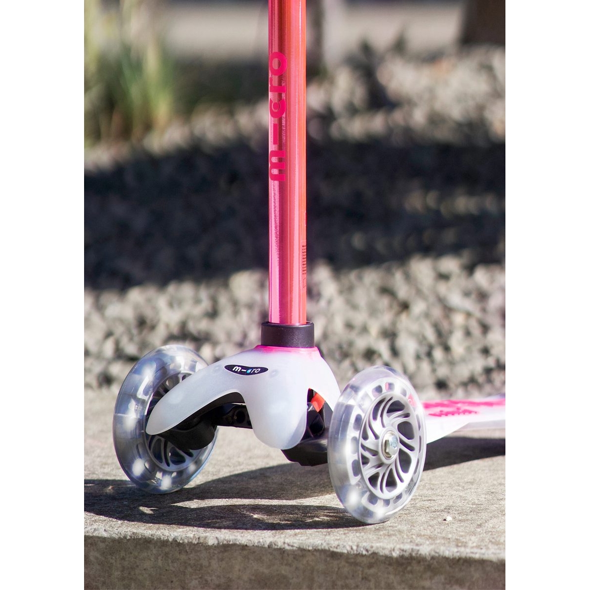 large Mini Micro Deluxe Flux LED Neochrome Pink 7