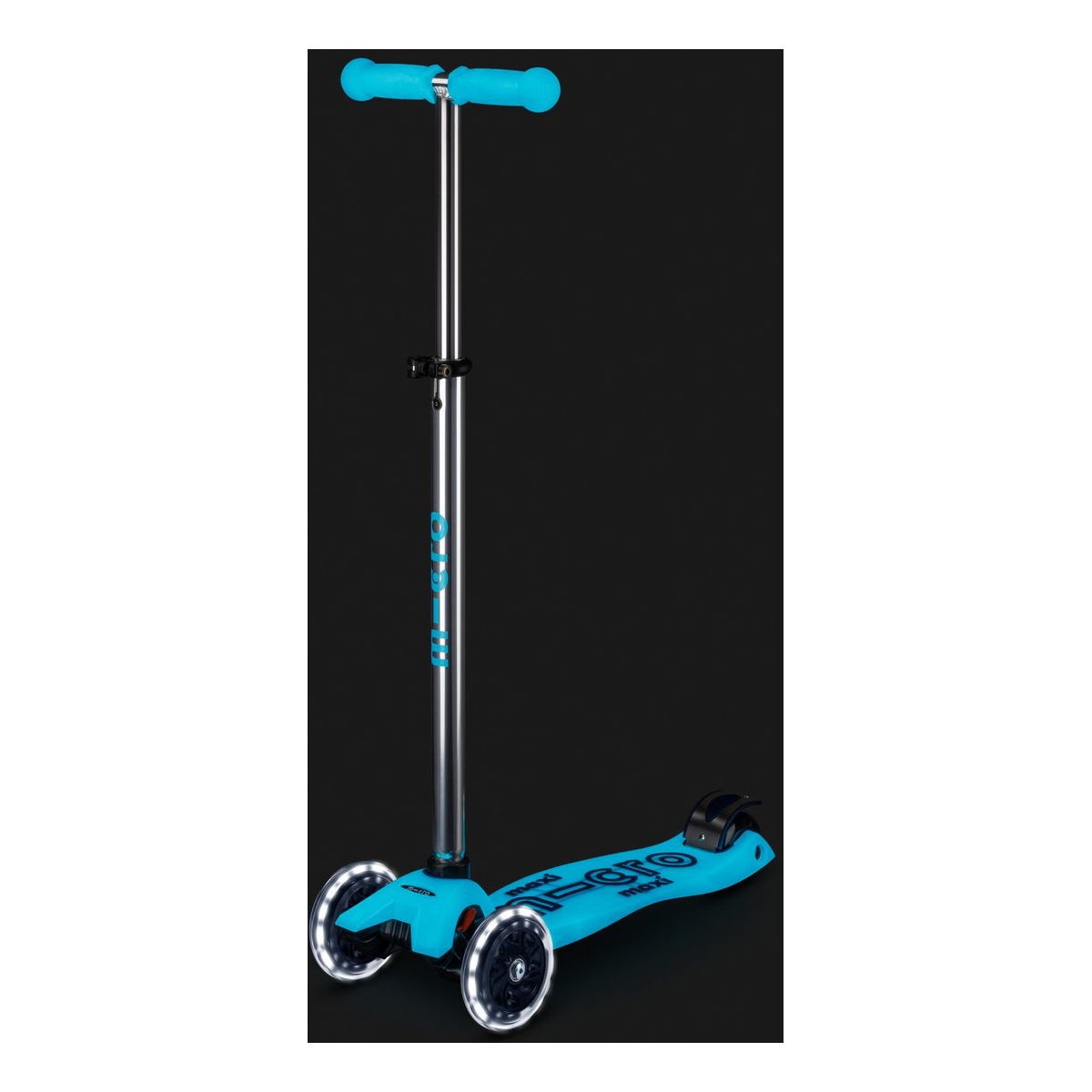 large Maxi Micro Deluxe Glow LED Crystal Blue 11
