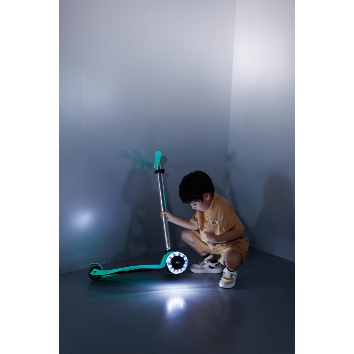 large Maxi Micro Deluxe Glow LED Jelly Green 4