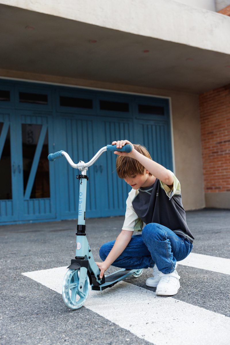 Micro Scooter Maintenance 1 large Micro Cruiser LED Frosty Blue 4