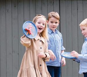 Scratch Europe Hand Duo Magnetic Throwing Game